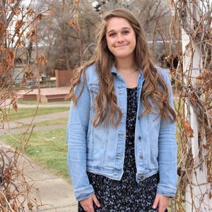 Meet your Posher, Abigail